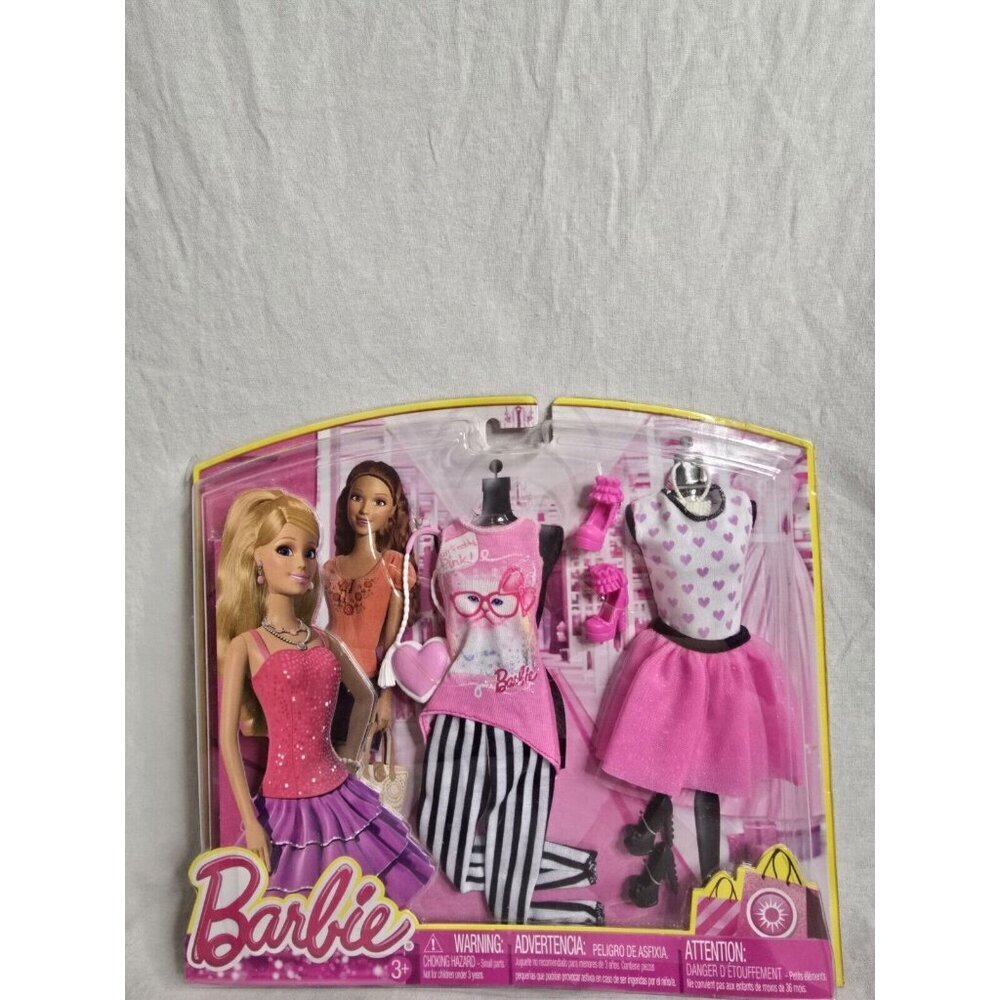 2013 Barbie Day Looks Fashion Pack BLT16  NEW IN PACKAGING